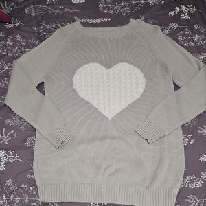 Women's Gray Heart Sweater Large